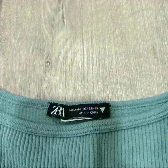 Zara Seamless Ribbed Crop Top - Picture 4 of 4